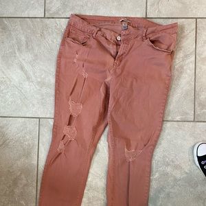 Refuge distressed skinny jeans.